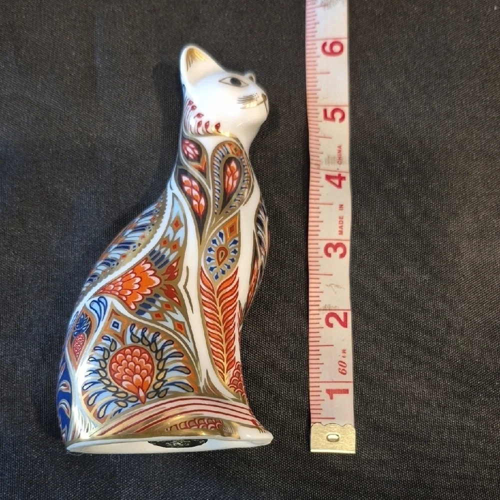 Royal Grand Derby Siamese Imari Porcelain Cat.